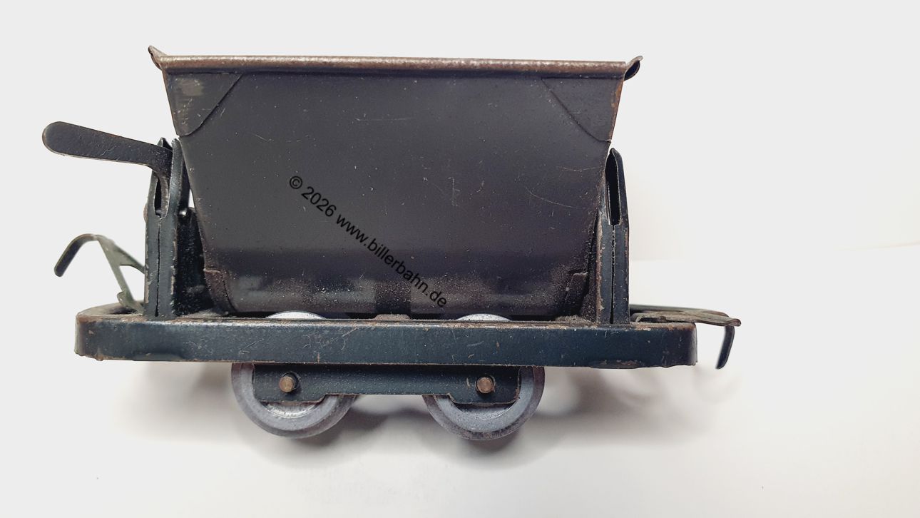 Lore in Panzergrau #1