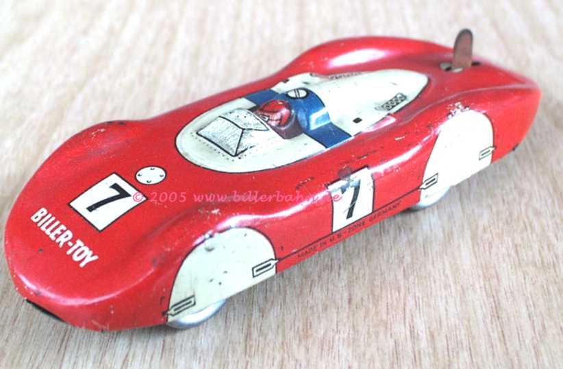 No. 7 in red / cream